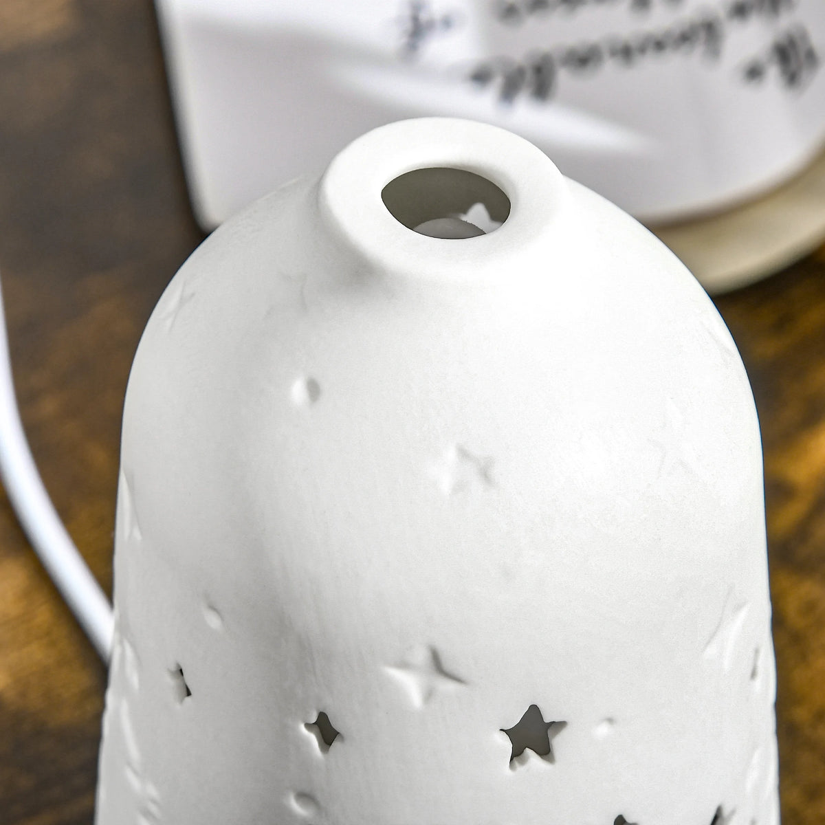 Ultrasonic Essential Oil Diffuser With Ceramic Lid And LED Lighting