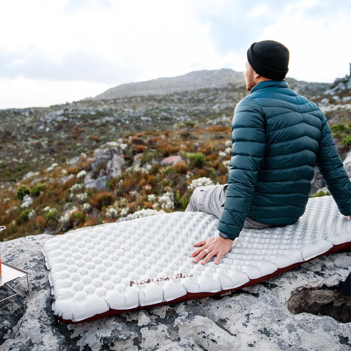 Naturehike Inflatable Sleeping Pad Ultralight High R Value Camping Mat